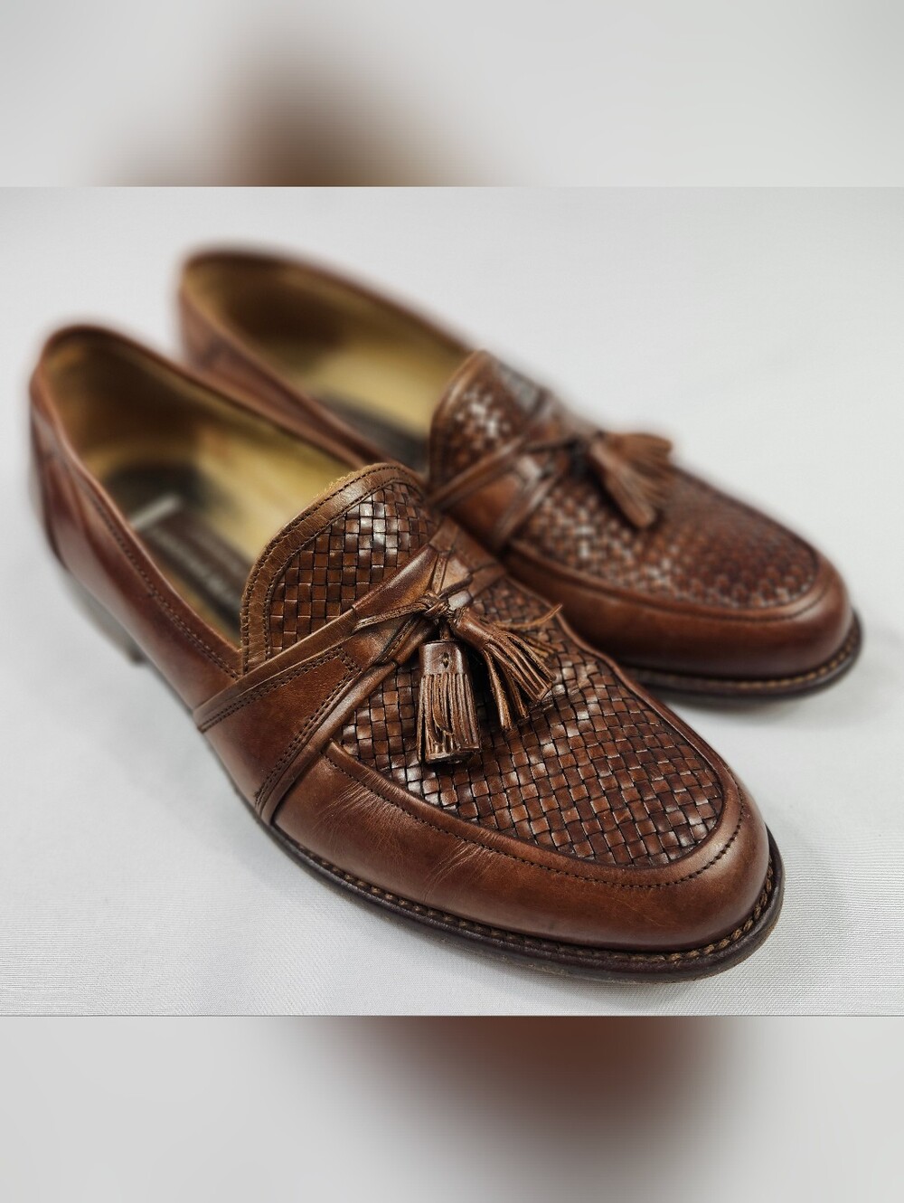 Johnston & Murphy Mens 9.5 M Brown Woven Leather Tassel Italian Loafers Shoes